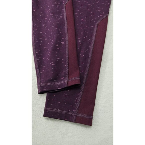 Victoria's Secret Knock Out Leggings Medium - Picture 5 of 5